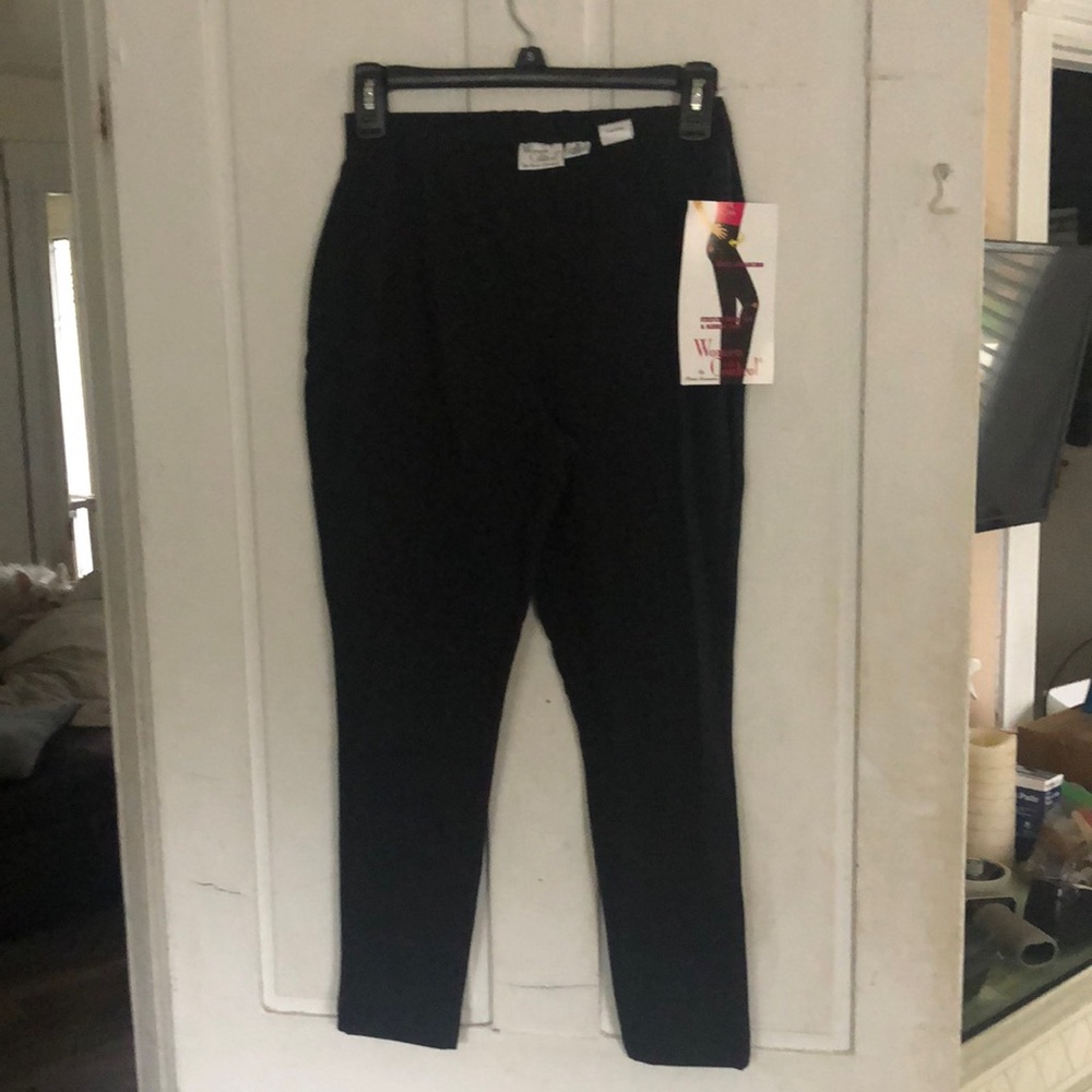 Women’s control fit put on Nick leggings size small PETITE black inseam 23” NWT